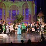 poza piesa de teatruJPG poza piesa de teatruJPG - Paradis